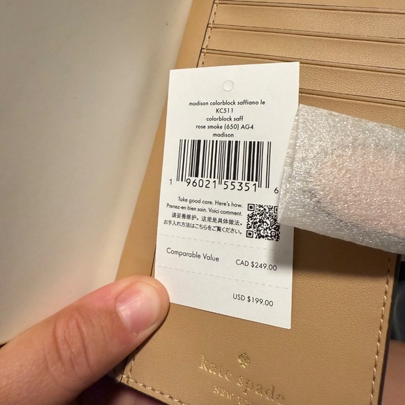 Kate Spade Purse & Wallet - Picture 2 of 4